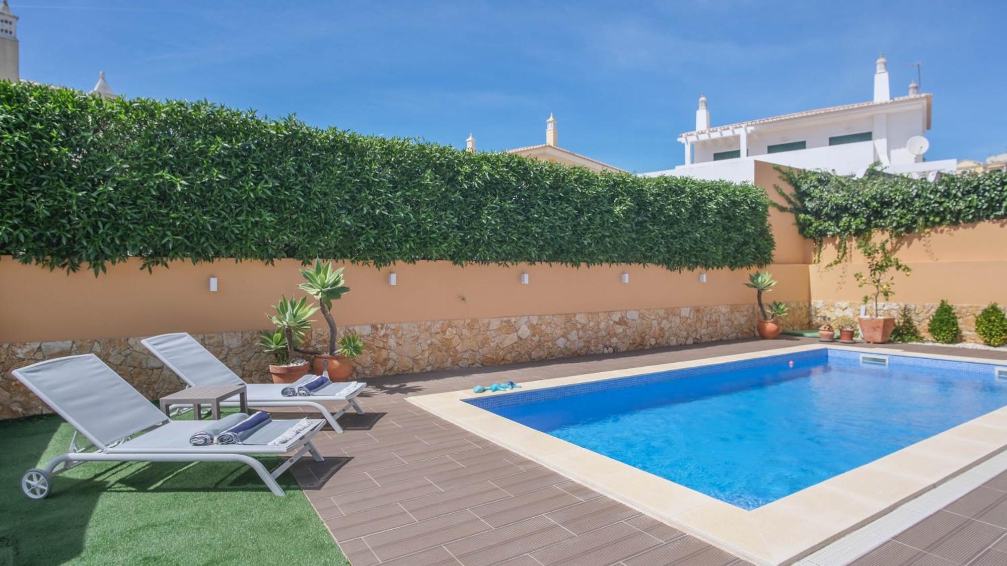 Canto Do Sol # 4 Bedroom Villa *