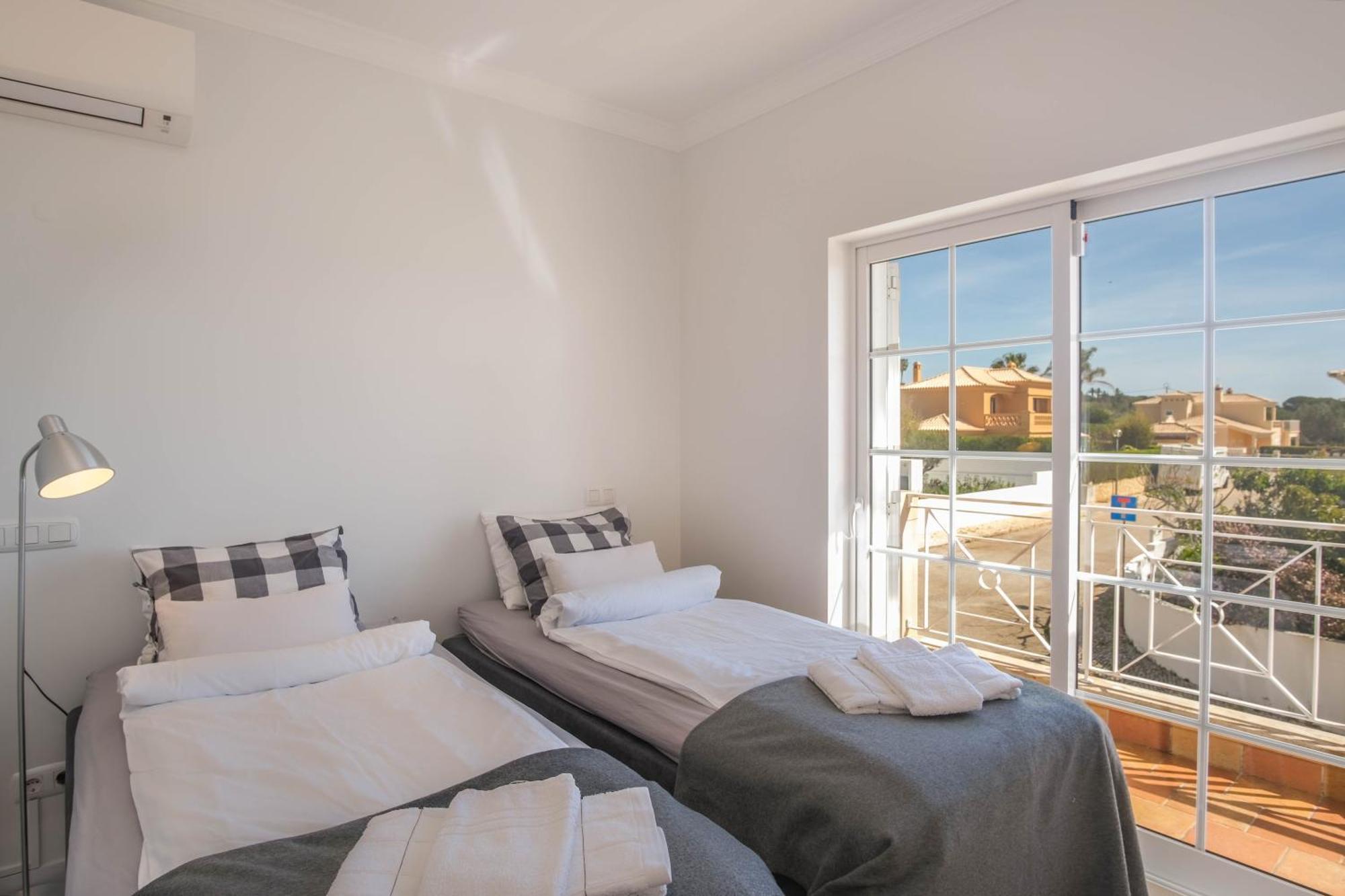 Villa Canto Do Sol # 4 Bedroom Lagos